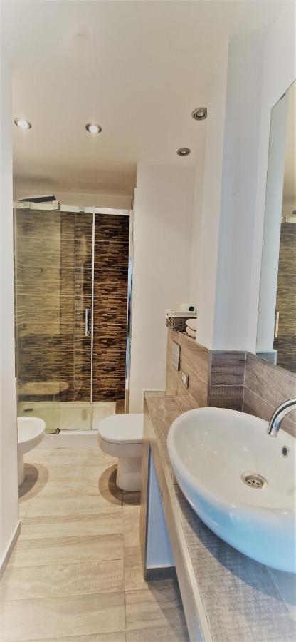 Old Town Apartment Bucharest Luaran gambar