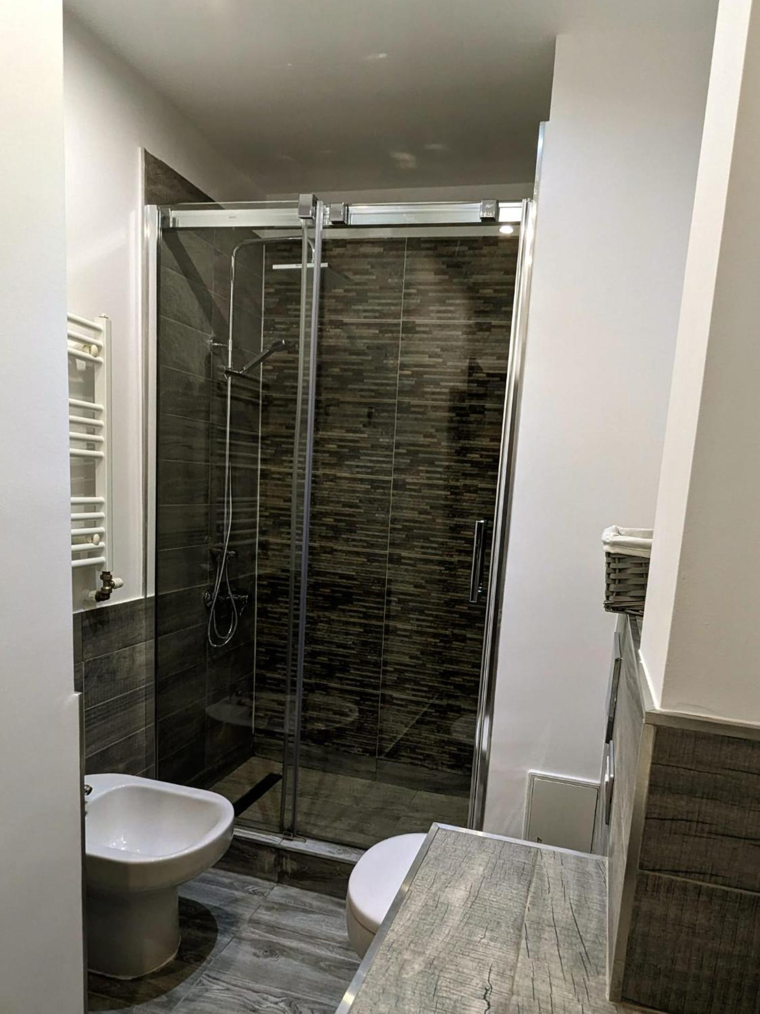 Old Town Apartment Bucharest Luaran gambar