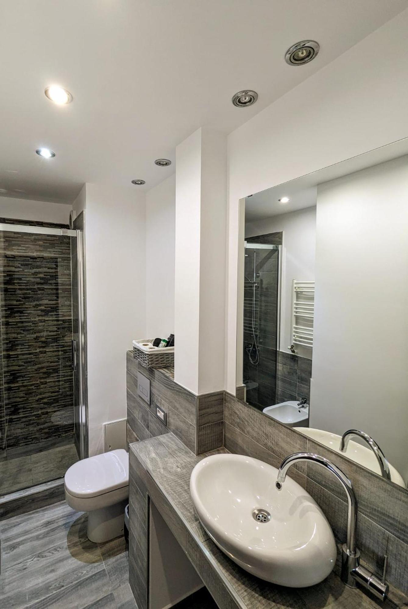 Old Town Apartment Bucharest Luaran gambar